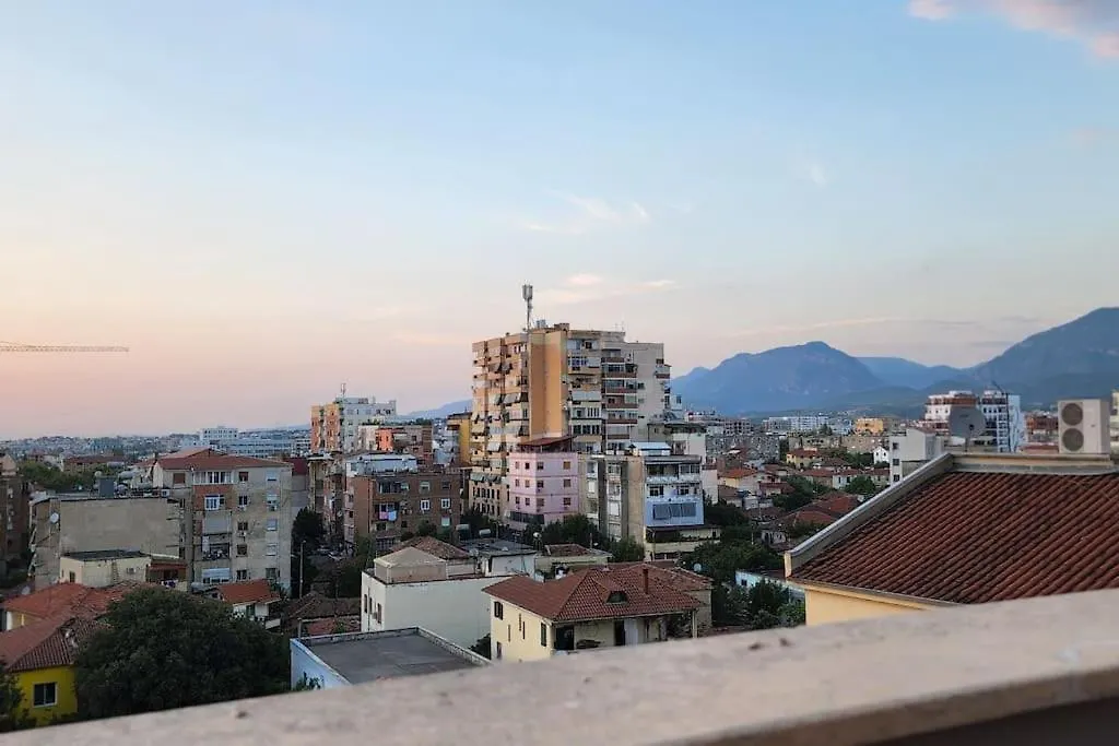 Hi Apartments S2 City Center Self Check In 24H Tirana Albania